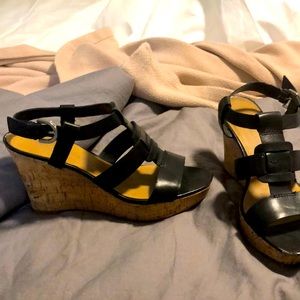 Black straps wedge sandal